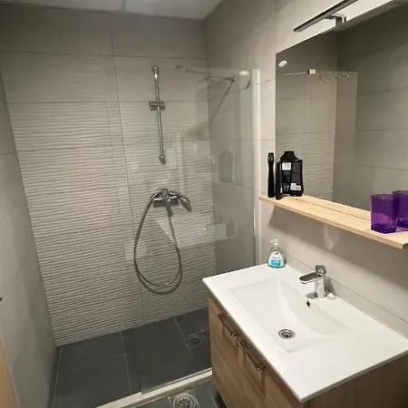 Flatiron 2-bedroom Apartment, Skopje