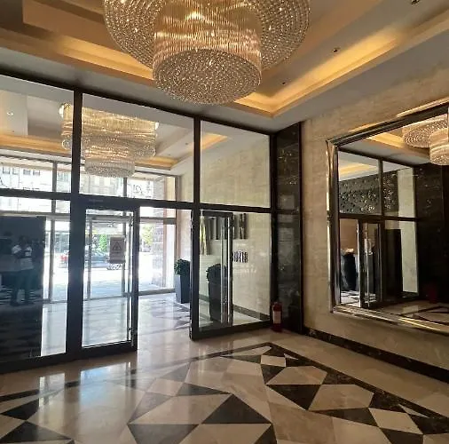 Flatiron 2-bedroom Apartment, * Skopje